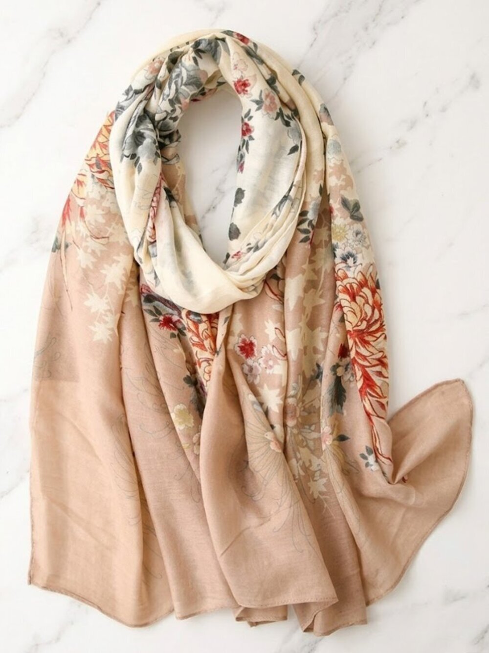 Elegant Ladies Fashion Scarf